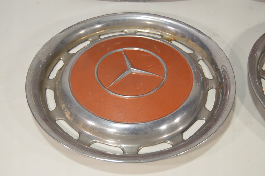 MERCEDES RADKAPPEN W123 W115 W116 W108 SET ORIGINAL METALL Product image