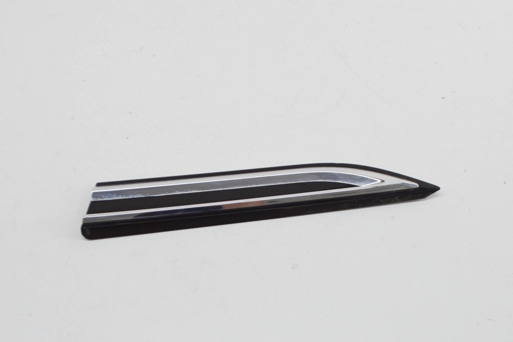 VOLKSWAGEN ARTEON 3H7 Kotflügel vorne links Herstellerplakette 3G8853689 2.0 Product image