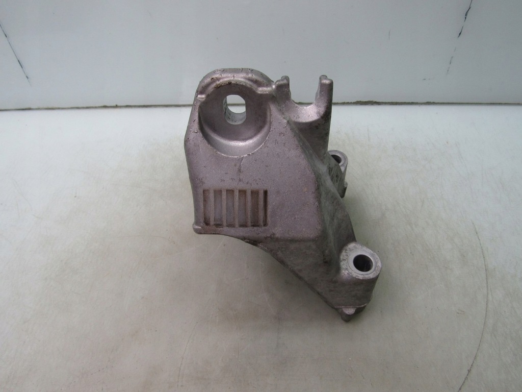 CX-60 2.5 23R MOTORHALTERUNG, VORNE RECHTS, HALTERUNG VORNE RECHTS Product image