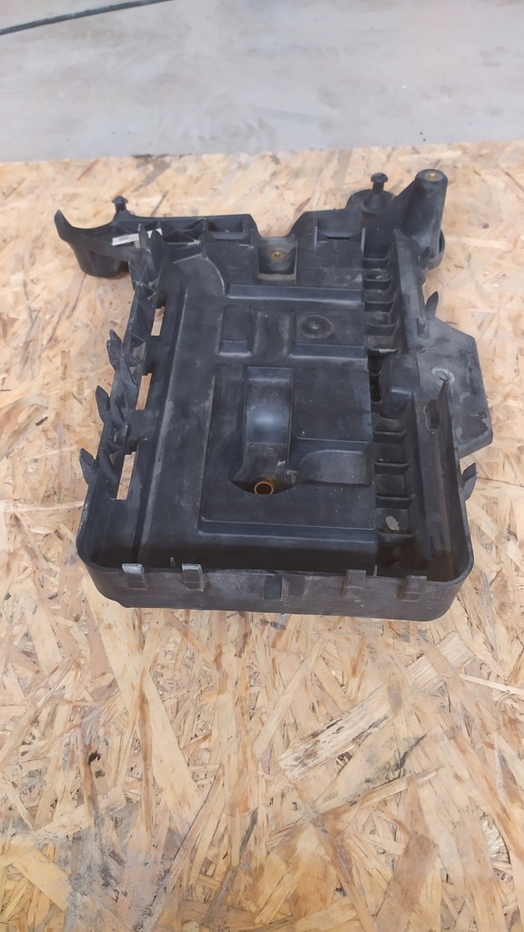 #1K0915333-B# VW TOURAN Batteriesockel Product image