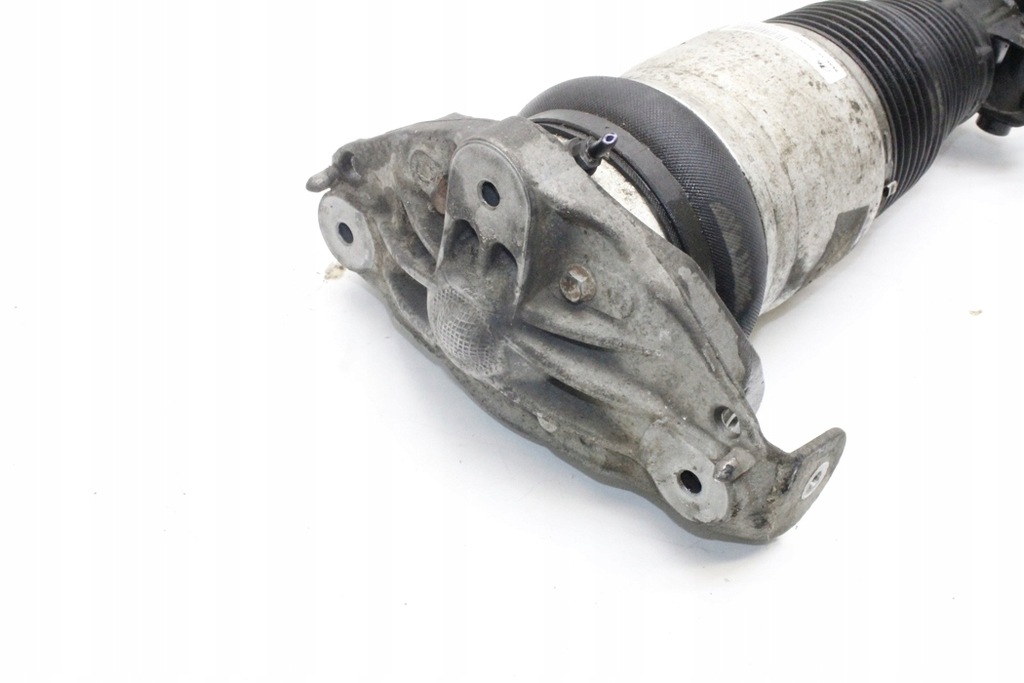 Vordere linke pneumatische Stoßdämpfer Audi Q7 (4L) 7L8616039d 3.0L Diesel Product image