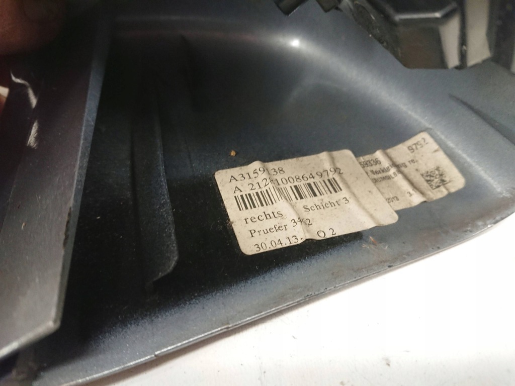 Mercedes-Benz E Klasse 212 W212 Rechte Vorderspiegelgehäuse Product image