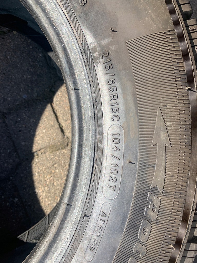 1 Stück BFGoodrich Activan Winter 215/65/15 C 8,6 mm Product image