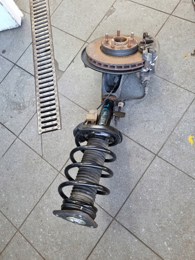 FORD FOCUS MK3 KNUCKLE LINKS MCPHERSON STOSSDÄMPFER 1.0 ECOBOOST KPL Product image