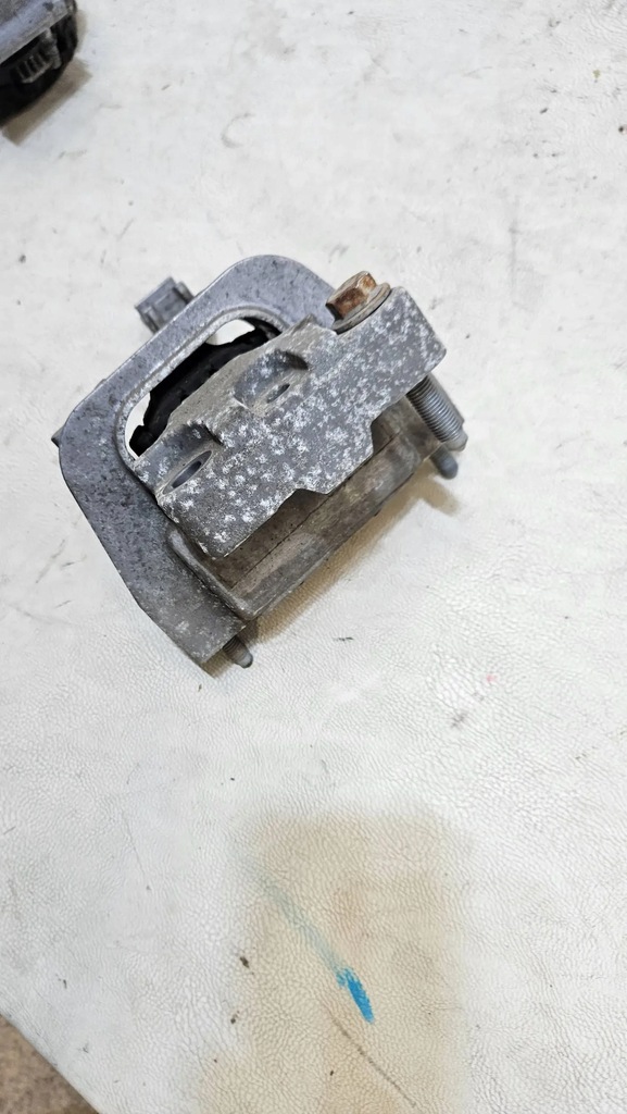 MOTORHALTERUNG VW VOLKSWAGEN TIGUAN II 3Q0199262M Product image