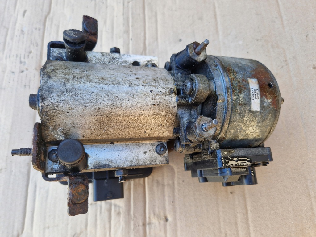 KOMPRESSOR-HYDRO-FEDERUNGSPUMPE CITROEN C5 III X7 2.0 HDI 9654068680 Product image