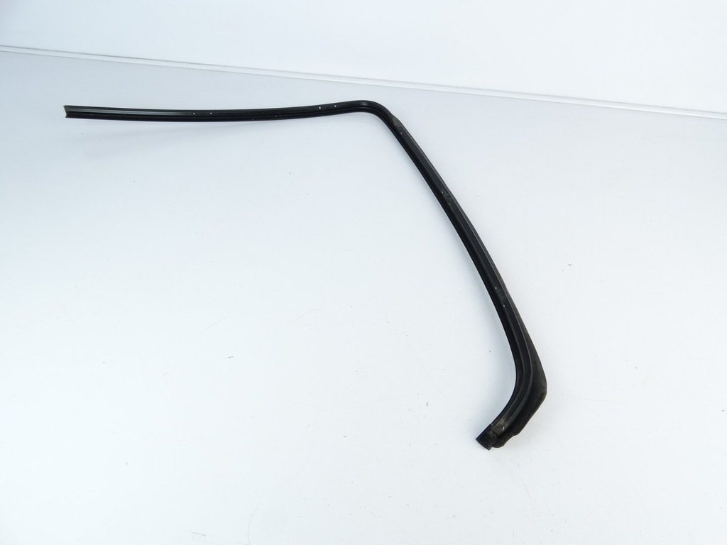 Mercedes S-Klasse W220 HECKSCHEIBEN-ZIERLEISTE, LINKS Product image