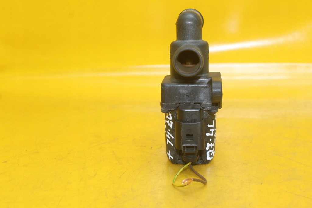 Elektrozdór Audi Q7 4L VW Touareg 1T0820036C Heizventilventil Product image