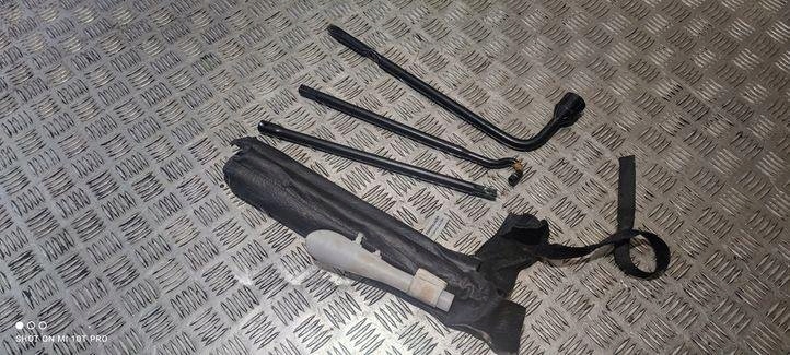 68061750AI DODGE Lift Product image
