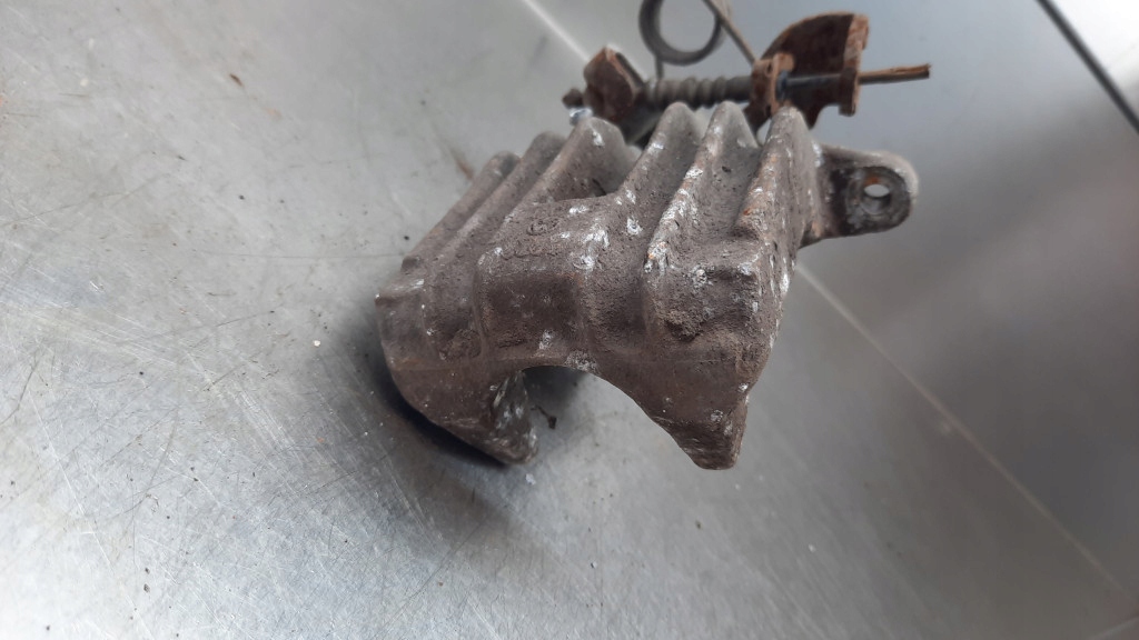 BREMSSATTEL LINKS HINTEN AUDI A4 B6 AVANT KOMBI 02R 2.0B Product image