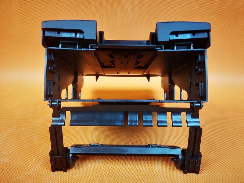 Audi Q7 4L LIFT Handschuhfach-Tunnel-Wechslerhalter Product image