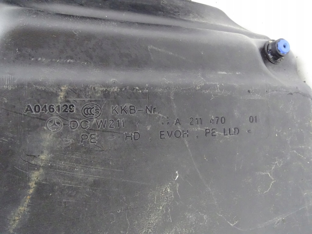MERCEDES E-KLASSE W211 02–09 TANK DIESELKRAFTSTOFFTANK A21147001 Product image