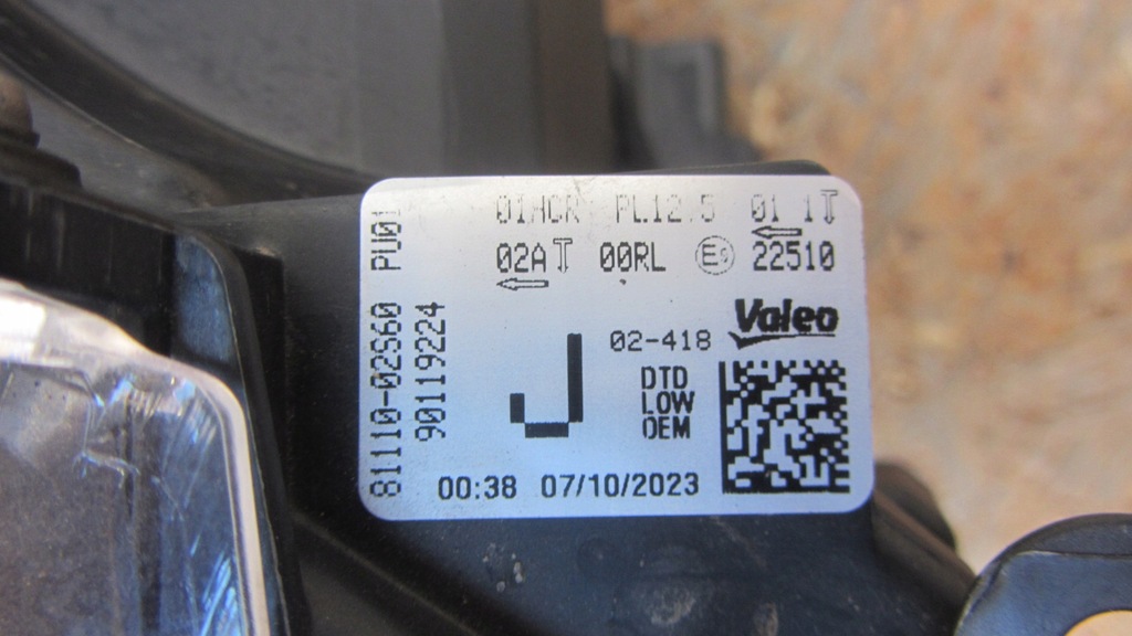 Vordere rechte Lampe TOYOTA COROLLA E21 VOLL LED HB COMBI Product image