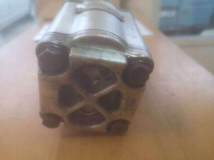 GENIE S85 Pumpe Sauer Danfoss C23.0L 37554 - Import Product image