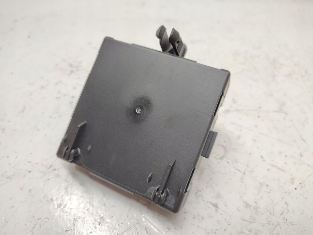 Türsteuerung Modul vorne rechts Mercedes W204 W207 W212 A2129004502 Product image