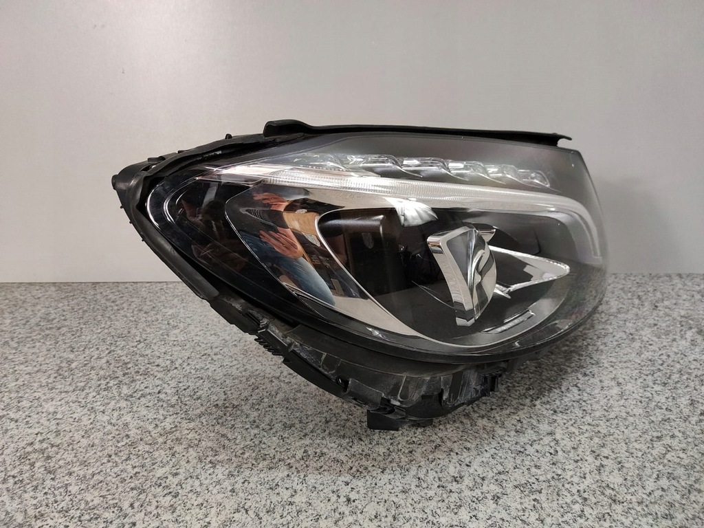 MERCEDES C-KLASSE W205 FRONTLEUCHTE LED PERFORMANCE RECHTS FV Product image