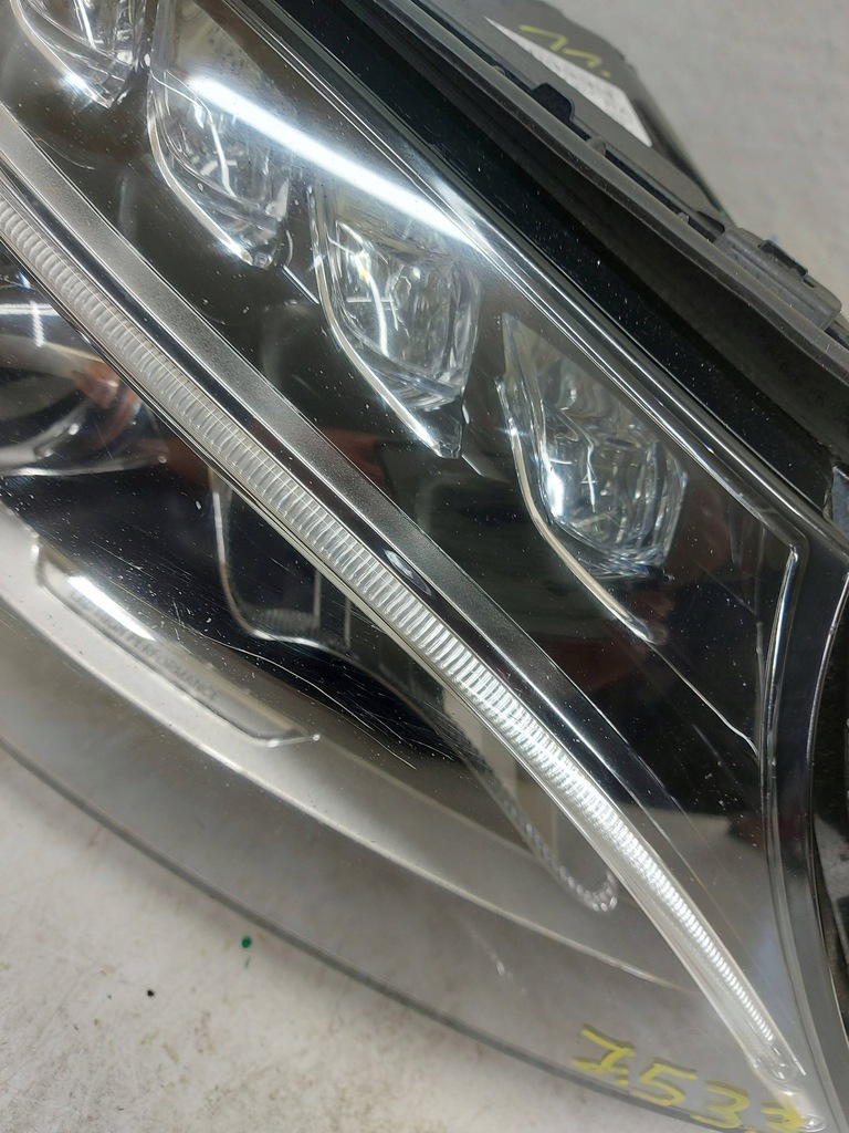 Mercedes-Benz C Klasse 205 W205 LED Right Frontlampe Vorderscheinwerfer Product image