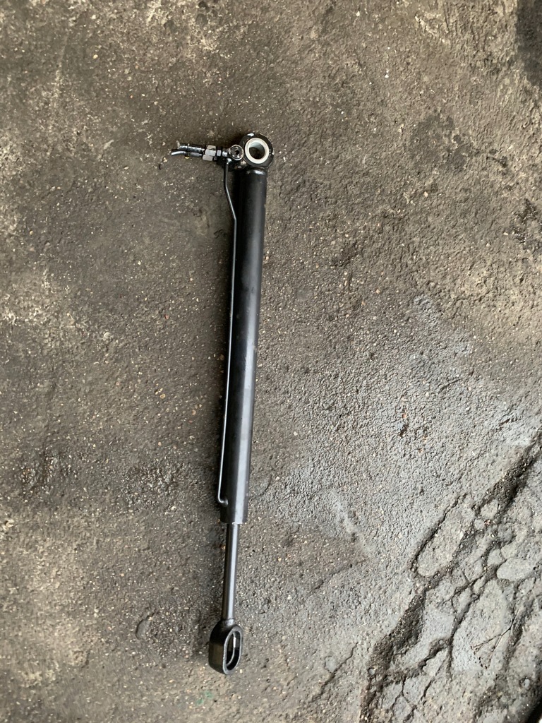 MAN TGL 8.180 KABINENHUBZYLINDER WIE NEU Product image
