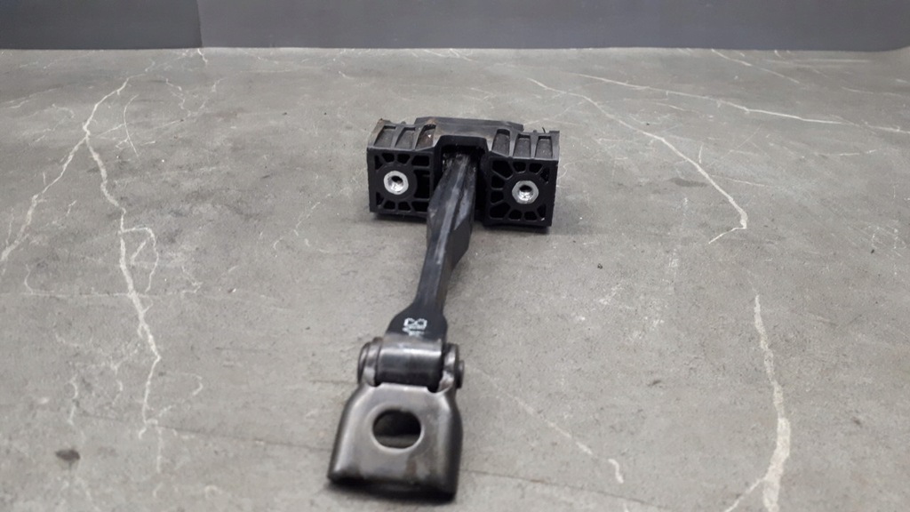 8v4837249a Türbegrenzer Front Audi A3 8V Product image