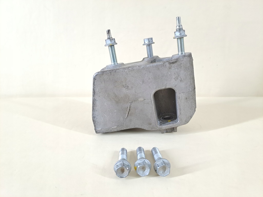 Suzuki SX4 S-Cross 2018 1.4T K14C Lift Gearbox Bracket 6MT Product image
