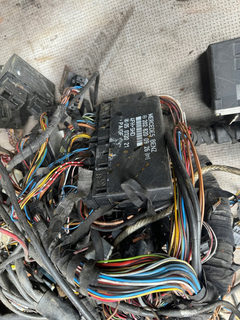 MERCEDES G-KLASSE 463 KOMPLETTE ORIGINALEINBAU Product image