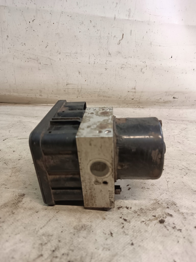 SKODA OCTAVIA UND ABS-PUMPE 1J0614417D 1C0907379K Product image