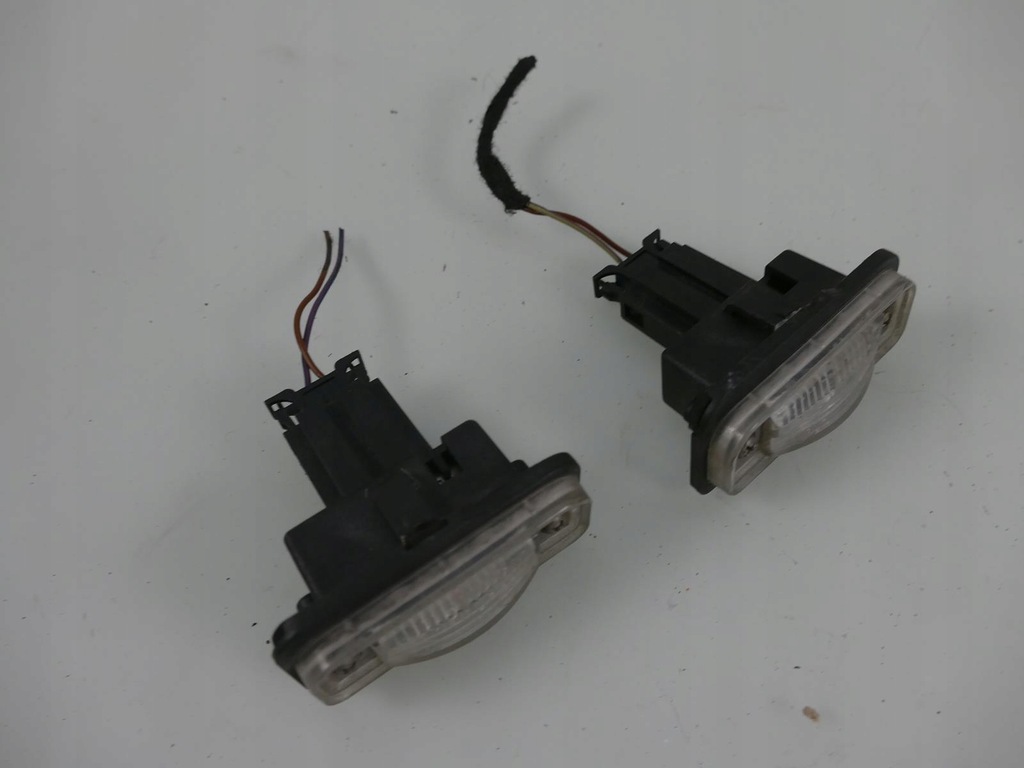 MERCEDES SLK R171 KENNZEICHENLEUCHTE HECKBELEUCHTUNG W211 Product image