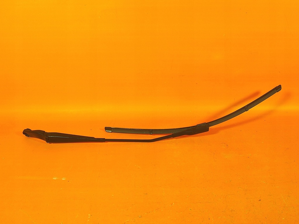 Audi A5 8T LIFT 24KM Wischerarme SET 8k1955407a / 8t1955408b Product image