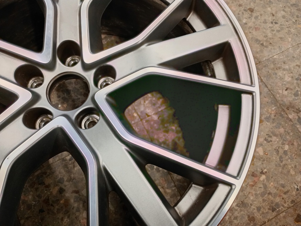 8W0601025DH Aluminium RIM 8.5JX19H2 ET40 5X112 ADI SPORT A4 B9 8W A5 S5 Product image