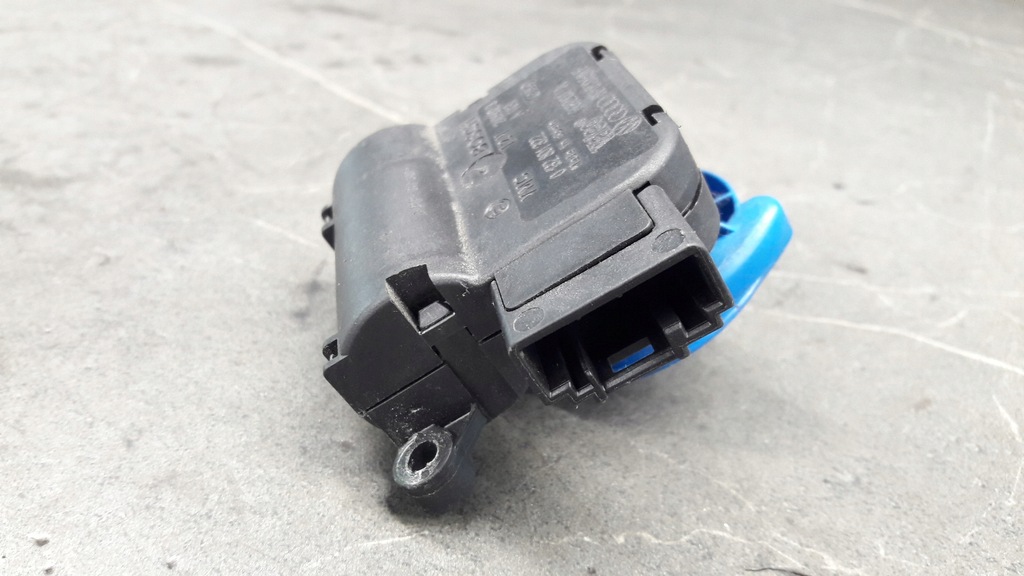 0132801322 Audi A4 B7 04-08 Heizungsheizung Product image