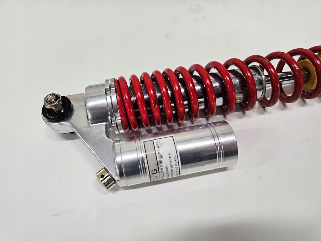 Der vordere Stoßdämpfer des Barossa 520 SMC ist beschädigt Product image