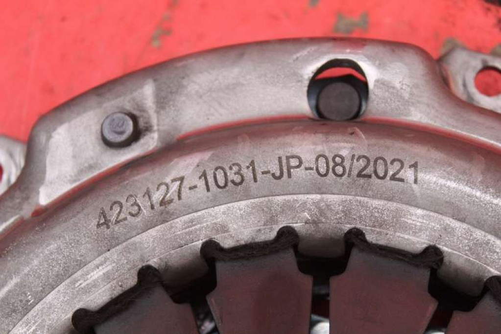 KUPPLUNGSDRUCKSCHEIBE 423127-1031 NISSAN PRIMERA P12 2.0 16V 140 PS 01-08 Product image