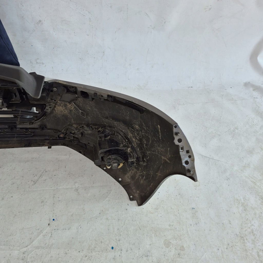 Peugeot 208 und 15-Front-Stoßfänger vorne 9810513777 Product image