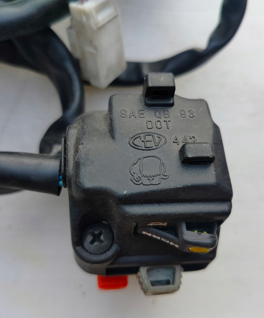 SCHALTER KOMBINIERT MIT DER DUCATI MONSTER 600 INSTALLATION Product image