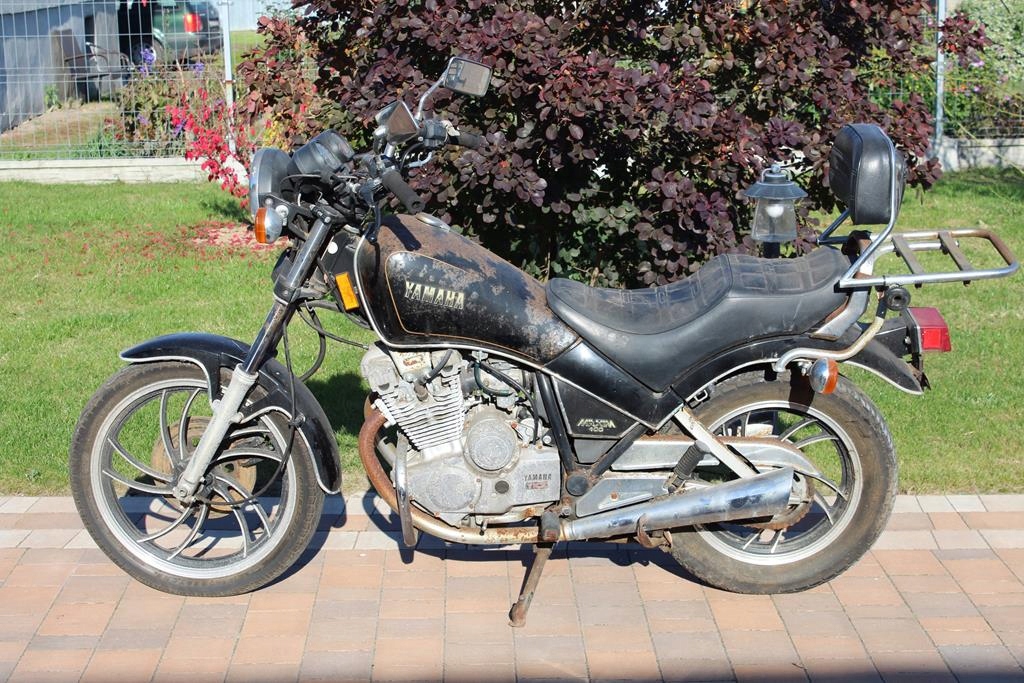 Yamaha XS400 12R MAXIM BAK KRAFTSTOFFTANK Product image