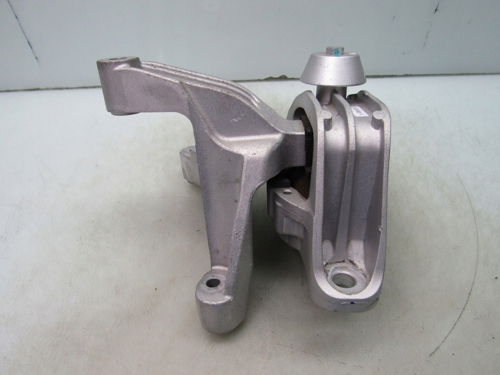 X-TRAIL IV T33 1,5 24R MOTOR HANDKISSENHALTERUNG RECHTS 20230925A Product image