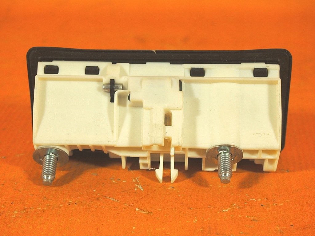 Audi A5 8T 16KM Kofferraumdeckelgriff 5n0827566t Product image