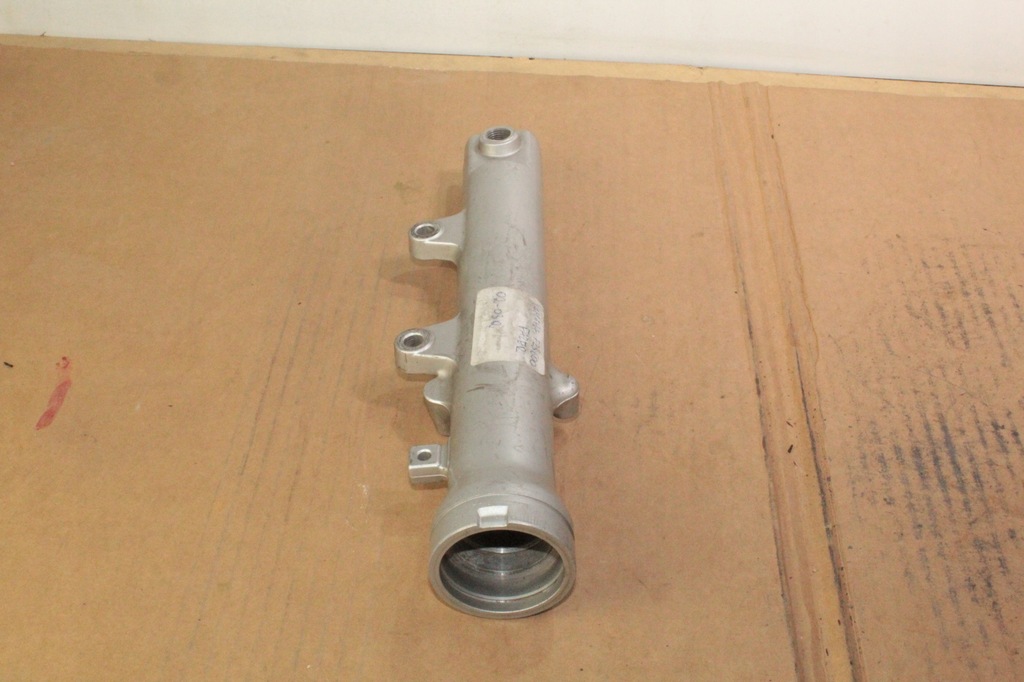 Yamaha FZ600 02–03 linkes Schienbein Product image