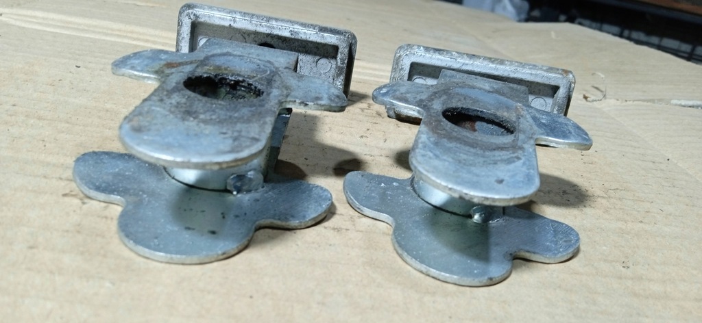 Suzuki GSF 600 1200 Bandit Spanner Kettenspannung Hinterrad Product image