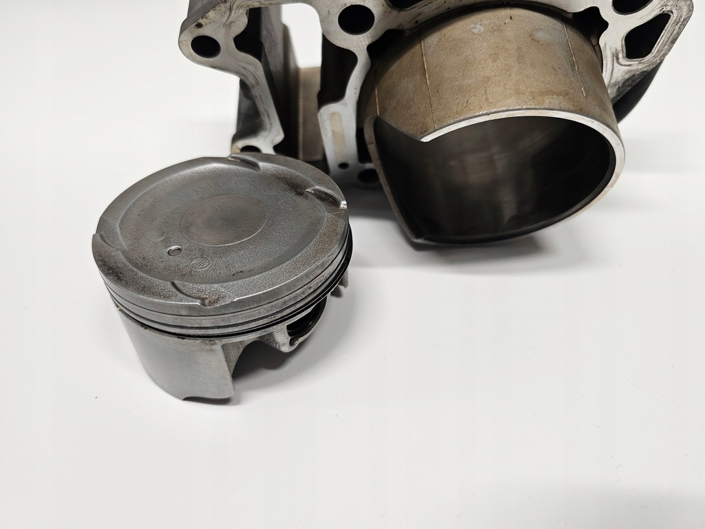 Suzuki Burgman 400 AN 400 K7 K8 K9 Zylinderkolben Product image