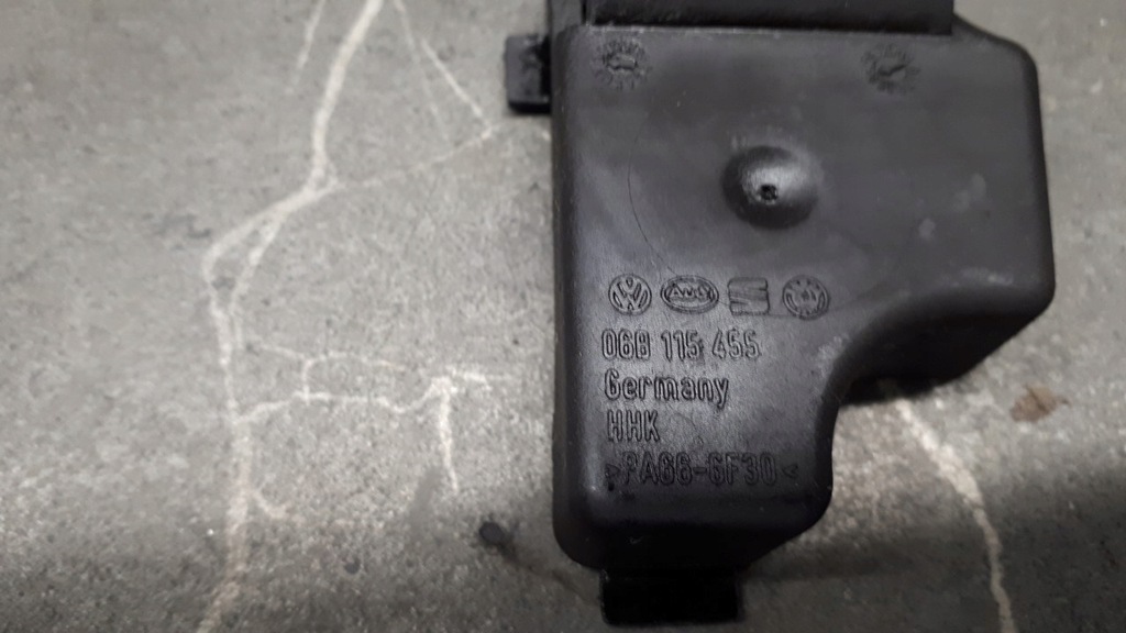 06B115455 Audi A4 B6 2.0 Ölfilterabdeckungen Product image