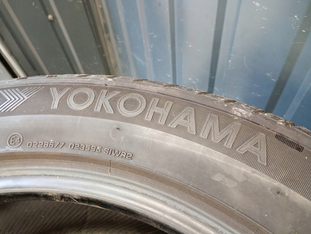 Yokohama Reifen Advan St 275/50R20 6mm 16r Sommer Product image