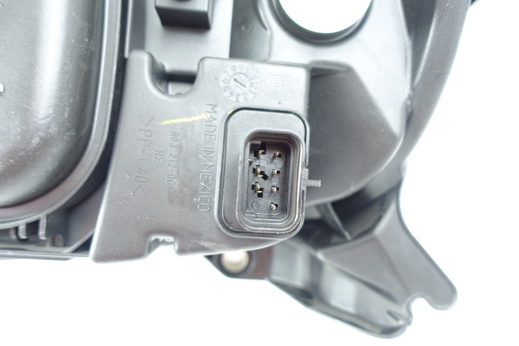 VORDERLEUCHTE RECHTS MERCEDES ML W163 1998-2001 HELLA 1EA963130-461 Product image