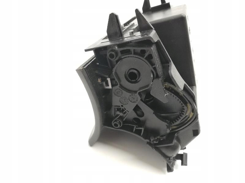 Mercedes-Benz E T-T-Model (S211) A2118100430 Aschenbecher 2.2L Diesel 2008 Product image