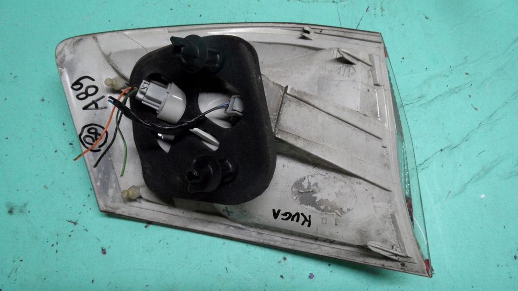 Ford Kuga Mk1 und 11r Lampe der hinteren rechten Seite Product image