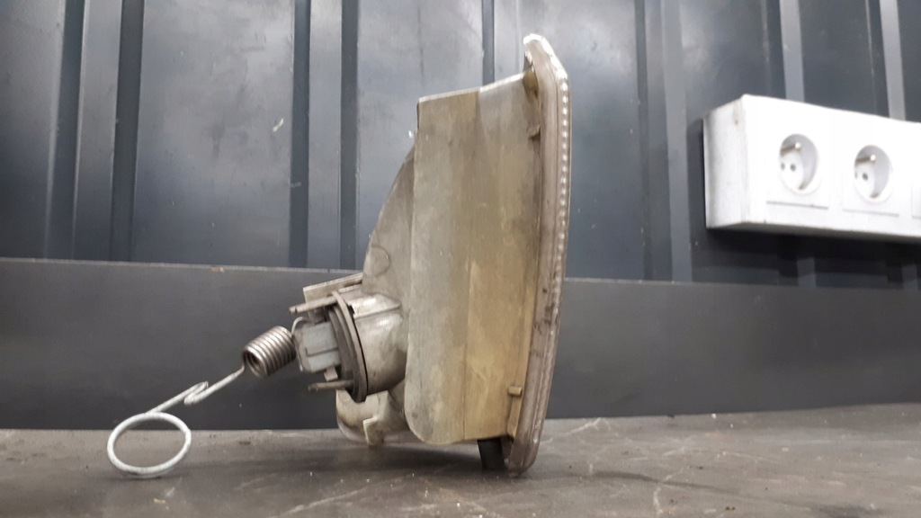 89FG13368AA Blinker vorne rechts Ford Fiesta MK3 Product image