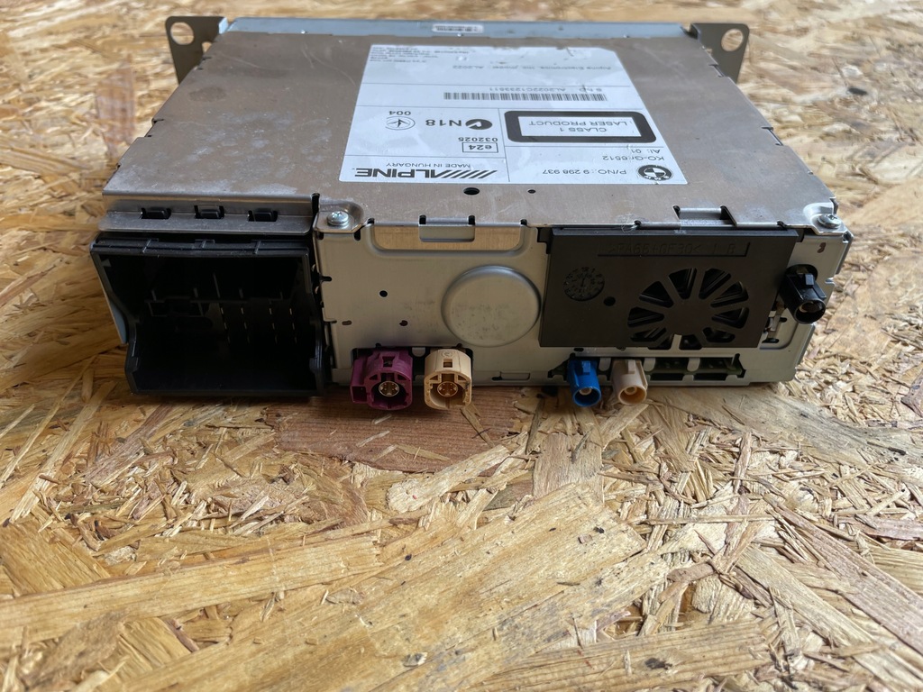 NAVIGATIONSLESEGERÄT BMW F31 9298937 Product image