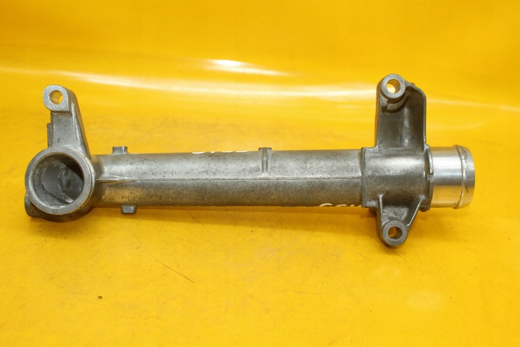 Mercedes W205 274.920 2,0 CGI A2742000053 Wasserrohrleitung Product image