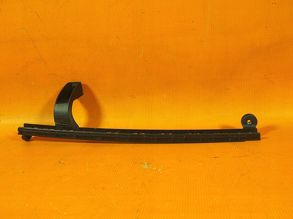 Audi Q2 81A 32KM Fensterführung hinten LINKS 81a839067 Product image