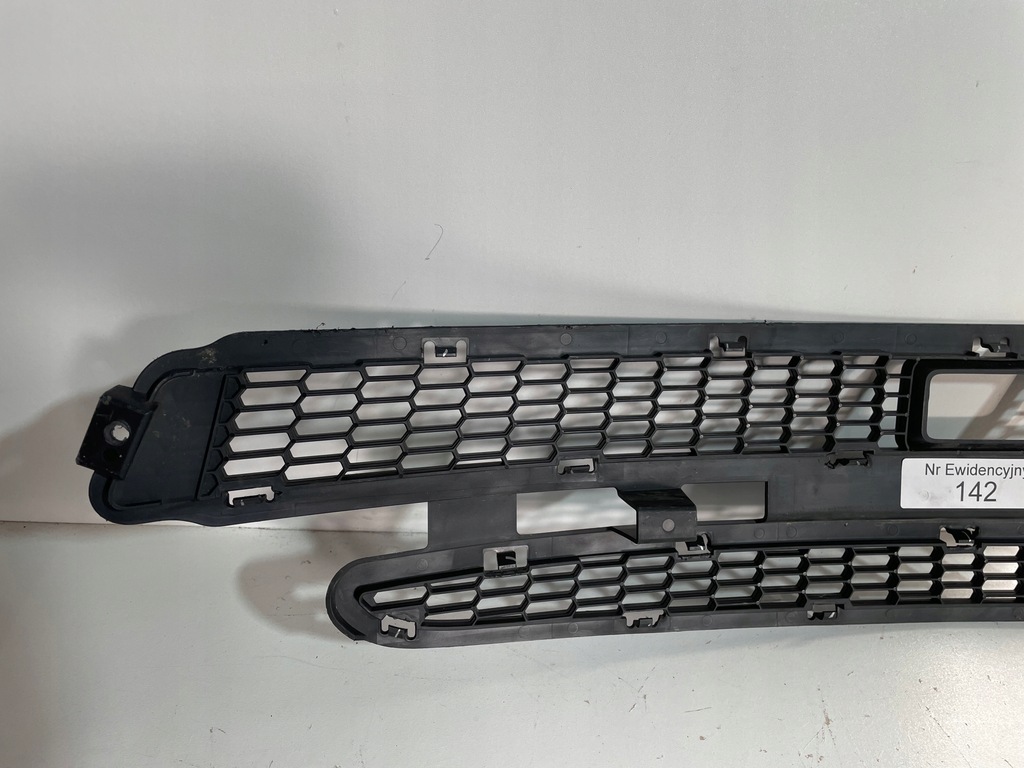 TESLA MODEL S FÜR LIFT STOßSTANGE GRILLE FRONT RADAR 1038211-00-A Product image